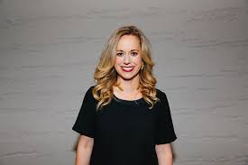 Lee-Anne Grant in grey background