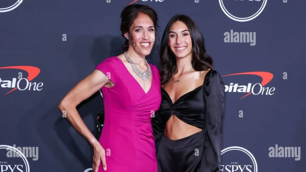 Siobhan Rose Rushin with daughter